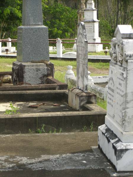 Appletree Creek cemetery, Isis Shire  | 