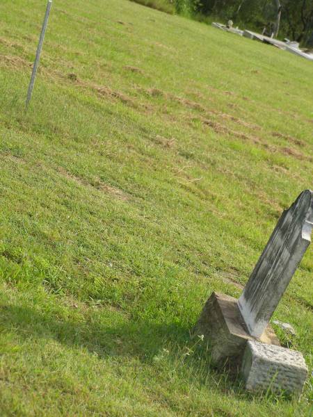 Appletree Creek cemetery, Isis Shire  | 