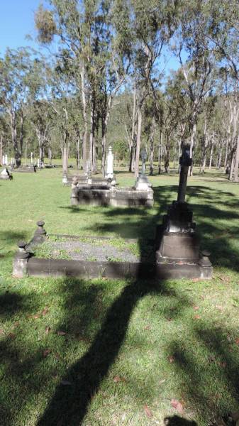 Atherton Pioneer Cemetery (Samuel Dansie Park)  | 