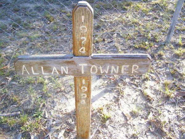 Allan TOWNER, 1924 - 1994;  | Allan Claude TOWNER,  | 1924 - 20 Jan 1994,  | missed by Joy;  | Beerburrum Cemetery, Caloundra  | 