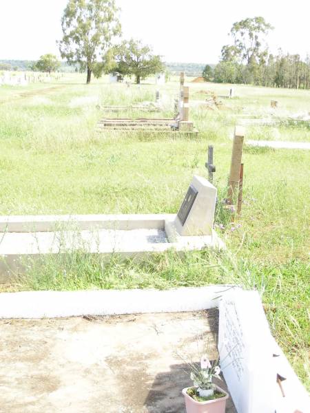 Bell cemetery, Wambo Shire  | 