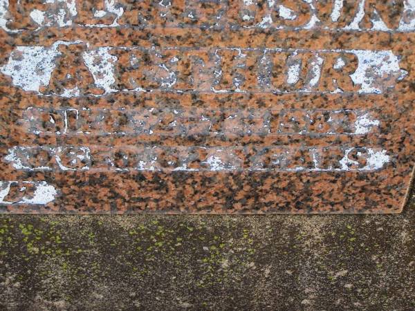 Ivy May PARKINSON,  | died 10-1-1977 aged 53 years;  | Ferguson Arthur PARKINSON,  | died 2-7-1982 aged 62 years;  | Bell cemetery, Wambo Shire  | 