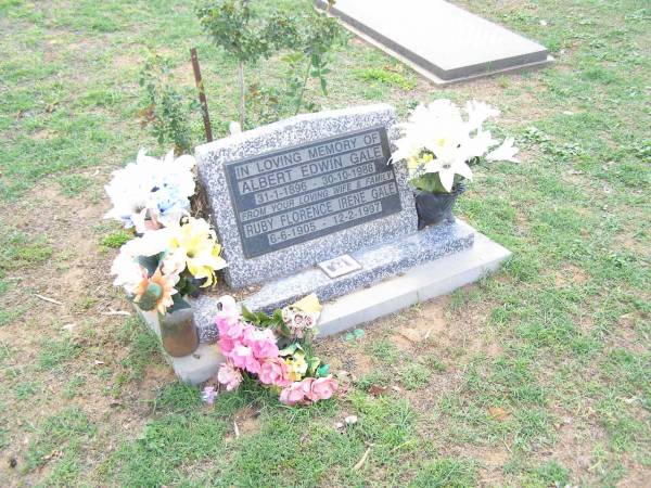 Grave of Albert Edwin Gale  | and wife Ruby Florene Irene Gale,  | Bourke cemetery,  | New South Wales  | 