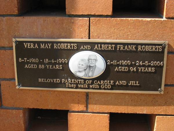 Vera May ROBERTS,  | 8-7-1910 - 18-4-1999 aged 88 years;  | Albert Frank ROBERTS,  | 2-11-1909 - 24-5-2004 aged 94 years;  | parents of Carole & Jill;  | Canungra Cemetery, Beaudesert Shire  | 