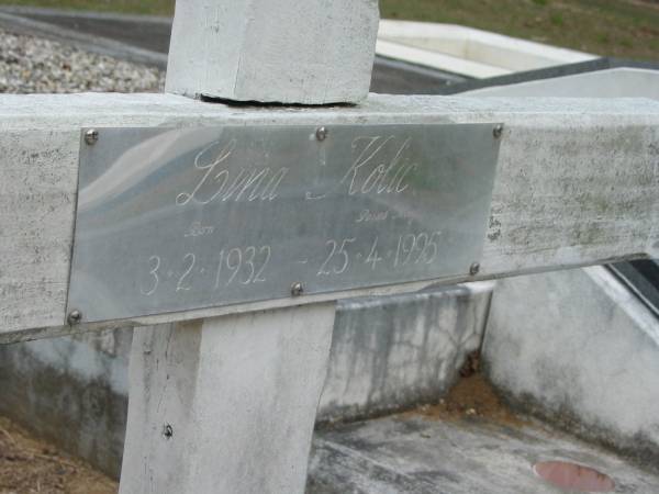 Lena KOLIC 3-2-1932 - 25-4-1995;  | Chambers Flat Cemetery, Beaudesert  | 