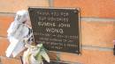 Eugene John WONG
b: 30 Nov 1951
d: 29 Oct 2005
husband of Lyn
father of Brenton, Serena
Cooloola Coast Cemetery