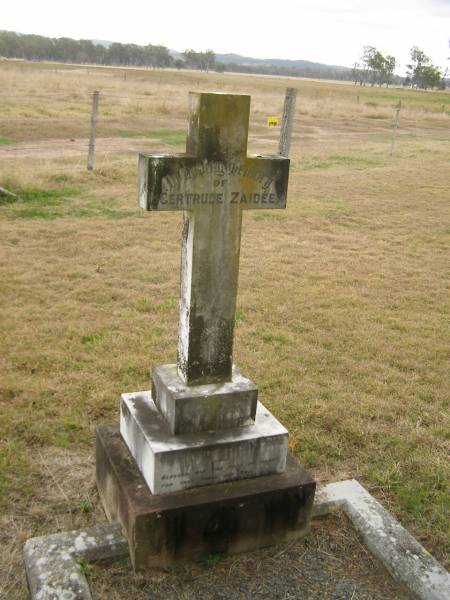 Gertrude Zaidee,  | wife of W.H. KIRK,  | died Cressbrook 9 Jan 1917 aged 23 years;  | Cressbrook Homestead, Somerset Region  |   | 