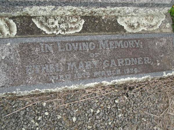 Herbert Prescott GARDNER  | b: Cawnpore 4 Dec 1851  | d: Dingyarra 7 Dec 1938  |   | Ethel Mary GARDNER  | d: 16 Mar 1954  |   | Alan Henry GARDNER  | b: 12 Aug 1914  | d: 16 Jan 2005  | and his wife  | Gemma Elizabeth GARDNER (nee McCORD)  | b: 1 Apr 1924  | d: 18 Mar 2005  |   | Cressbrook Homestead, Somerset Region  | 