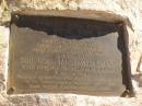 
Edward John EYRE memorial,
Eucla willage,
Nullarbor Plain,
Eyre Highway,
Western Australia
