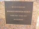 
Ronald Arthur OGDEN
b: 20 Feb 1917
d: 17 Dec 2007

Exmouth Cemetery, WA
