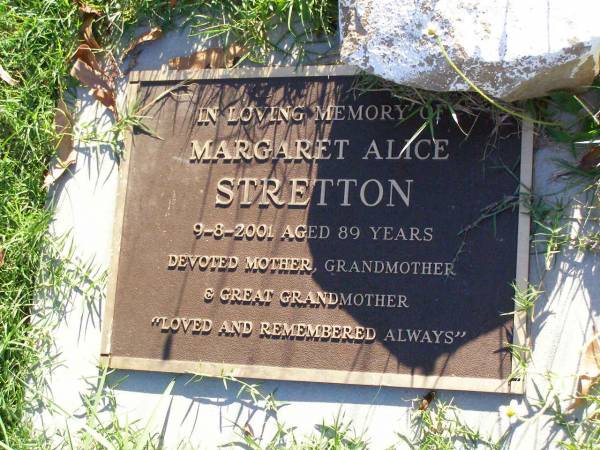 Margaret Alice STRETTON,  | died 9-8-2001 aged 89 years,  | mother grandmother great-grandmother;  | Gleneagle Catholic cemetery, Beaudesert Shire  | 