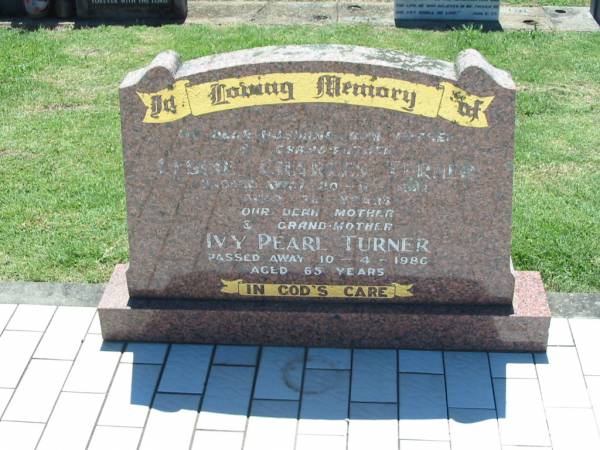 Leslie Charles TURNER,  | husband father grandfather,  | died 20-5-1977 aged 58 years;  | Ivy Pearl TURNER,  | mother grandmother,  | died 10-4-1986 aged 65 years;  | Kalbar General Cemetery, Boonah Shire  | 