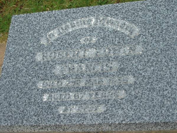 Robert Edwin FRANCIS,  | died 2 March 1986 aged 67 years;  | Killarney cemetery, Warwick Shire  | 