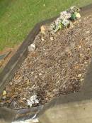 mother;
Lawnton cemetery, Pine Rivers Shire