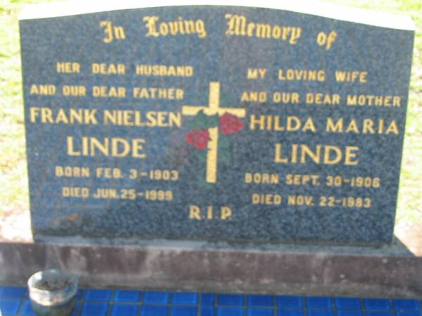 Frank Nielsen LINDE  | b: 3 Feb 1903, d: 25 Jun 1999  | Hilda Maria LINDE  | b: 30 Sep 1906, d: 22 Nov 1983  | Lowood General Cemetery  |   | 