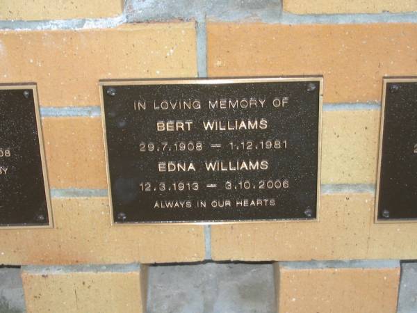 Bert WILLIAMS,  | 29-7-1908 - 1-12-1981;  | Edna WILLIAMS,  | 12-3-1913 - 3-10-2006;  | Mudgeeraba cemetery, City of Gold Coast  | 