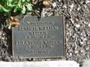 Kenneth William WEEDEN,
10-10-1911 - 28-8-1992;
Leila Tessie WEEDEN,
1-6-1913 - 5-9-2004;
Mudgeeraba cemetery, City of Gold Coast
