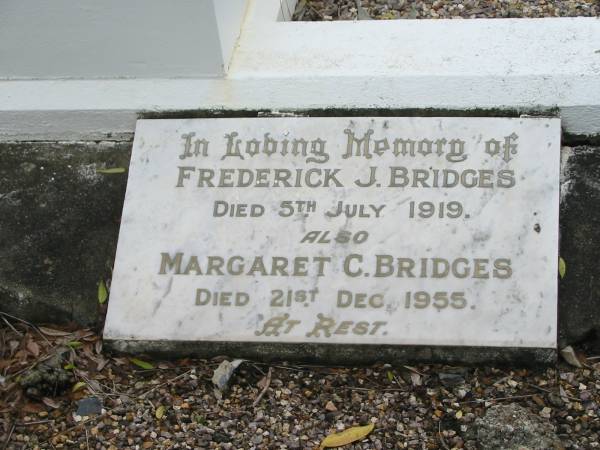 Nundah / German Station Cemetery:  | Frederick J. Bridges, Margaret C. Bridges  | 