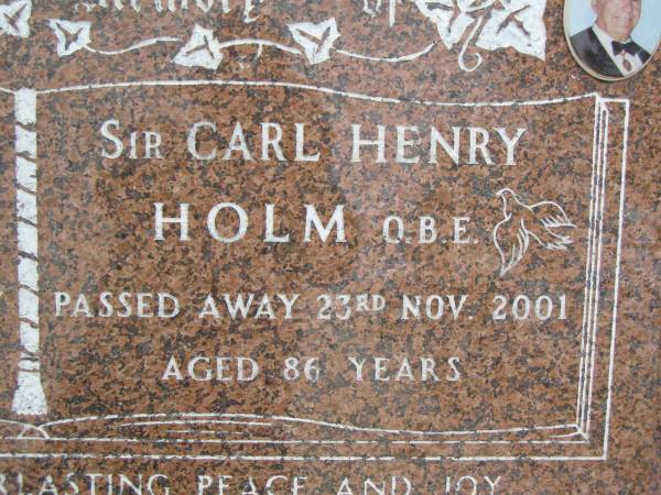 Myrtle Phyllis HOLM,  | died 18 Jan 1987 aged 73 years;  | Sir Carl Henry HOLM,  | died 23 Nov 2001 aged 86 years;  | Pimpama Uniting cemetery, Gold Coast  | 