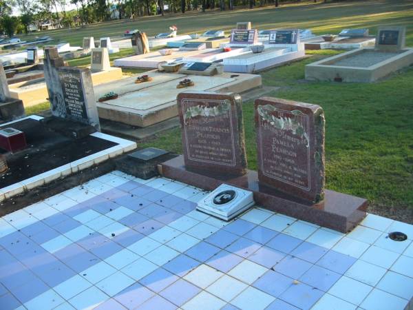 Pepe,  | accidentally killed 22 Jan 1975;  | Edward Francis PEARSON,  | 1908 - 1963,  | husband father;  | Pamela PEARSON,  | 1910 - 1968,  | wife mother;  | Polson Cemetery, Hervey Bay  | 