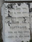 an unsere liebe mutter
Eva HOFFMANN
geb 13 Jun 1843, gest 9 Feb 1916
auch unser lieber vater
Johann Adam HOFFMANN
geb 23 Mai 1846, gest 18 Sep 1898
Stone Quarry Cemetery, Jeebropilly, Ipswich