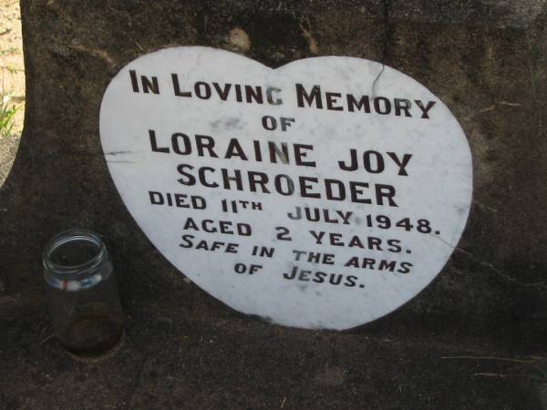 Loraine Joy SCHROEDER  | 11 Jul 1948 aged 2  | Tarampa Baptist Cemetery, Esk Shire  | 