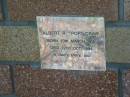 Albert R. (Pop) CRAW,
born 20 March 1915,
died 22 Oct 1994;
Tea Gardens cemetery, Great Lakes, New South Wales