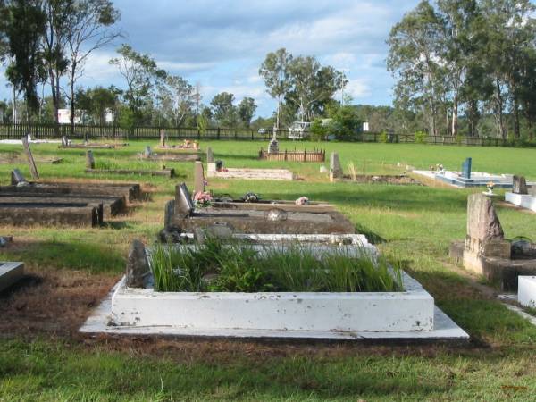 Tiaro cemetery, Fraser Coast Region  | 